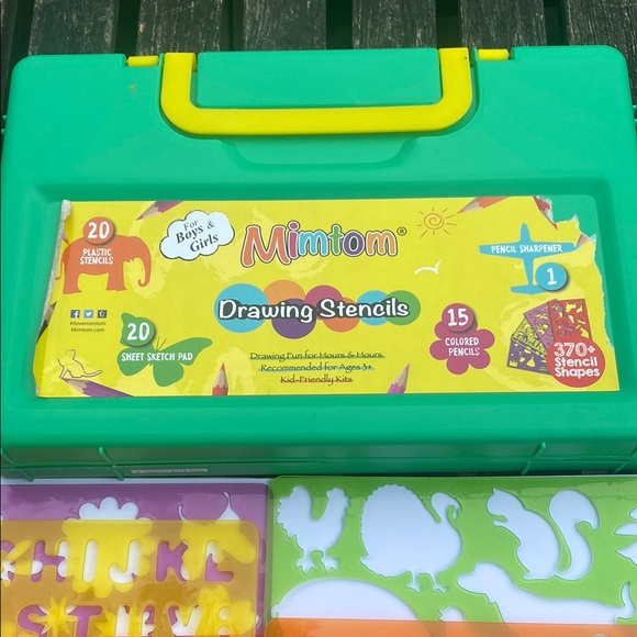 Stencil Bundle - 19 Pieces + Case - Picture 1 of 6